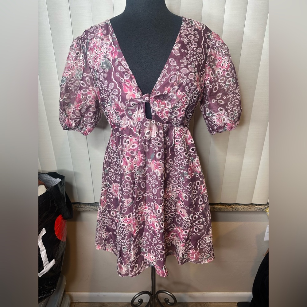 Altar’d State Mauve Puffy Sleeve Eyelet Floral Dress Size Large